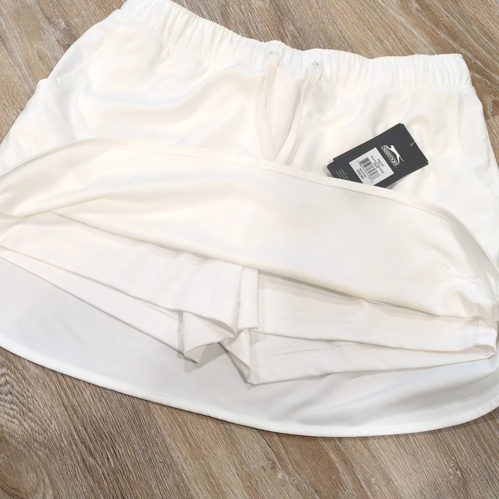 β€οΈποΈββοΈNWT Slazenger Women's White Golf Skort size Medium β€οΈποΈββοΈ WOW!!β€οΈποΈβ - Picture 6 of 10